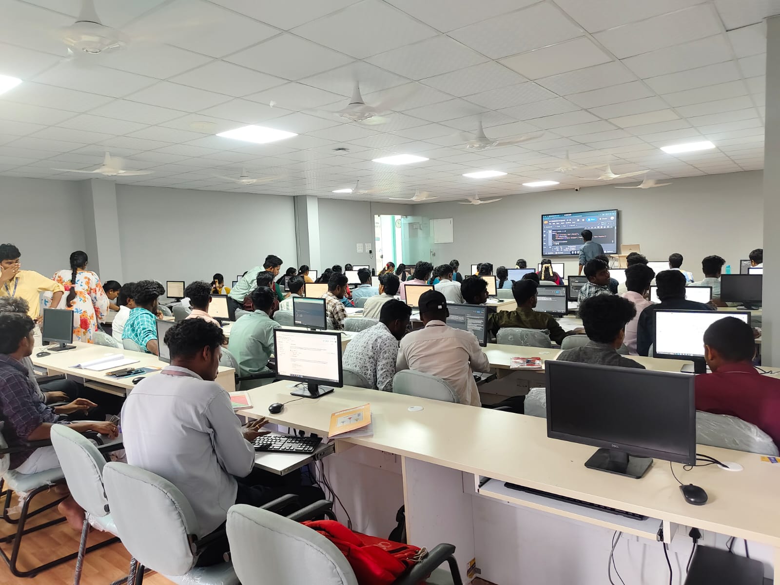 a1593698-2cbc-49d2-a10a-28b89c4554dd